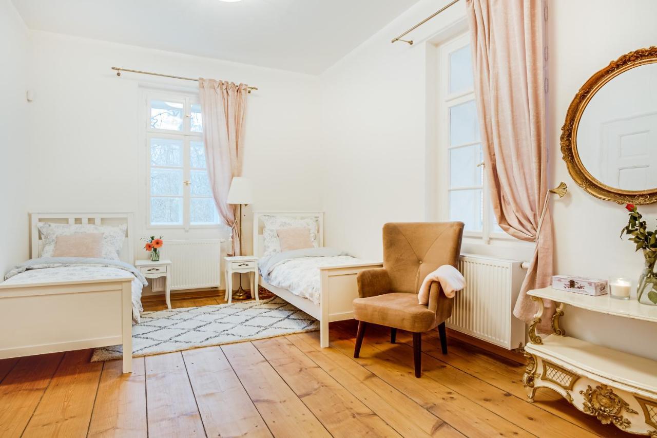 Lovecky Zamecek Pod Milesovkou Teplice Exteriör bild